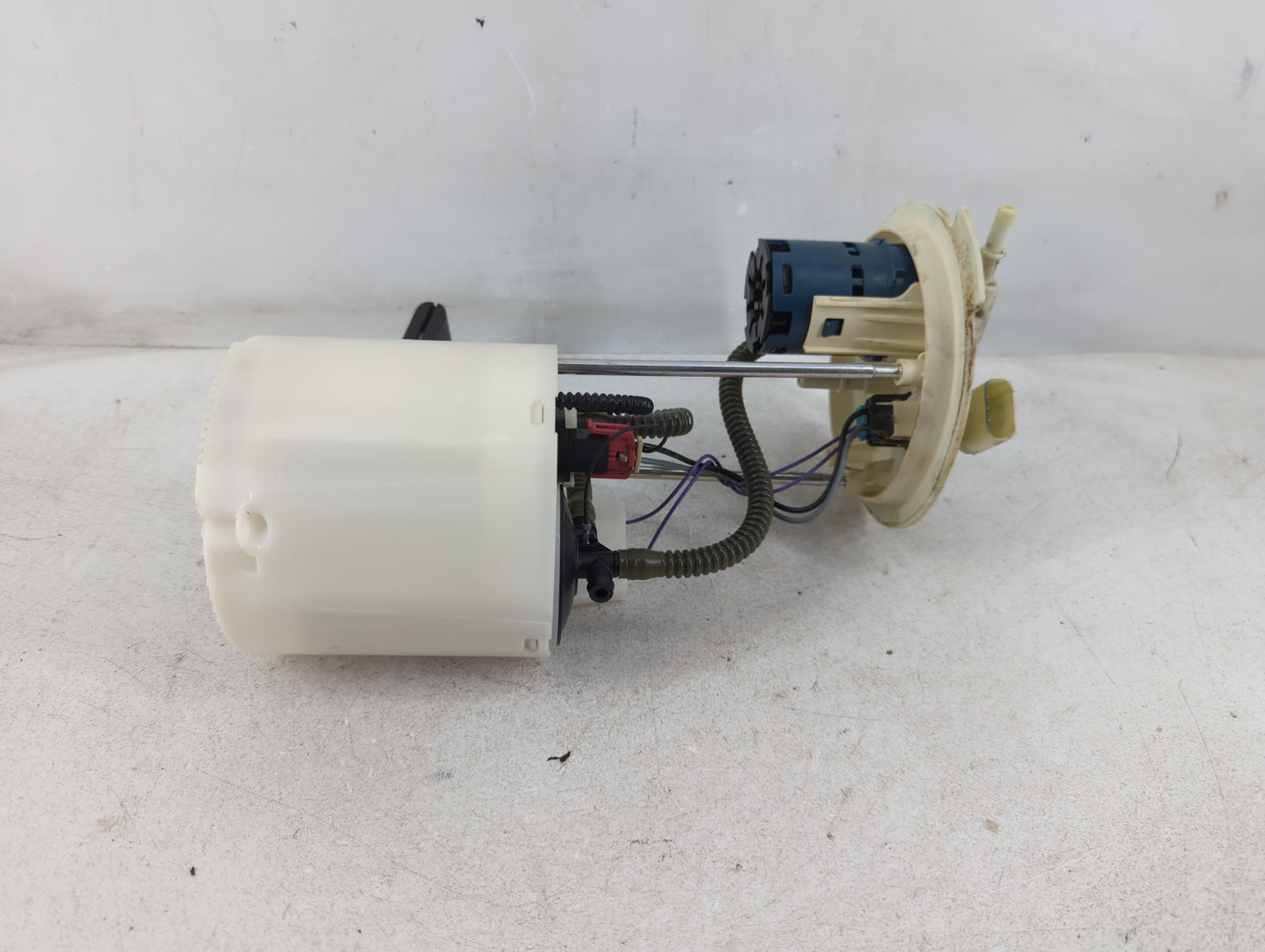 2015-2020 Ford F-150 Electrical Gas Fuel Pump Assembly - Oemusedautoparts1.com