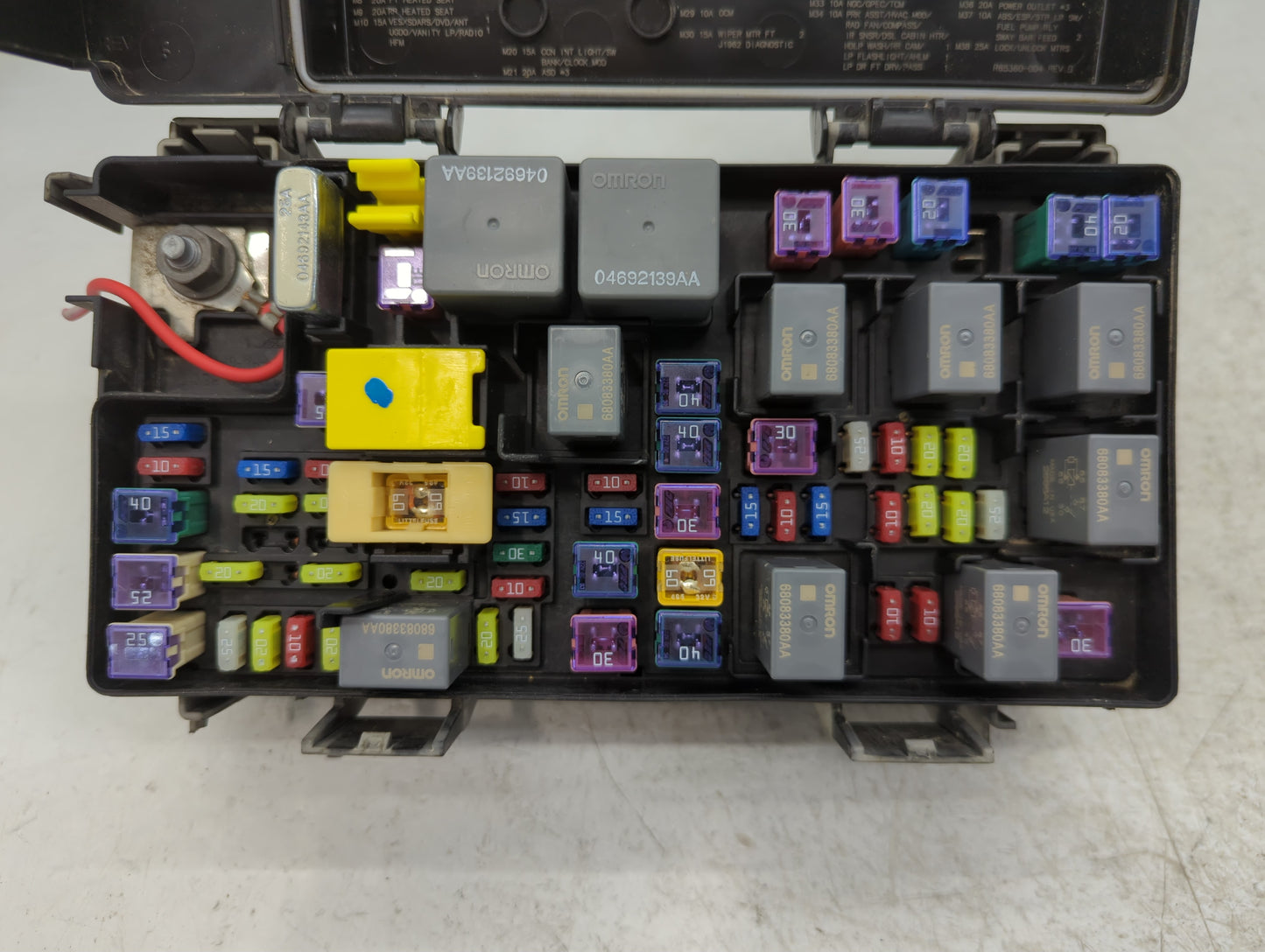 Dodge Caravan Fusebox Fuse Box Relay Module Tipm 68239606aa