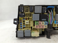 2017-2018 Ford Focus Fusebox Fuse Box Panel Relay Module P/N:AV6T-14A067-AD Fits Fits 2017 2018 OEM Used Auto Parts - Oemusedautoparts1.com