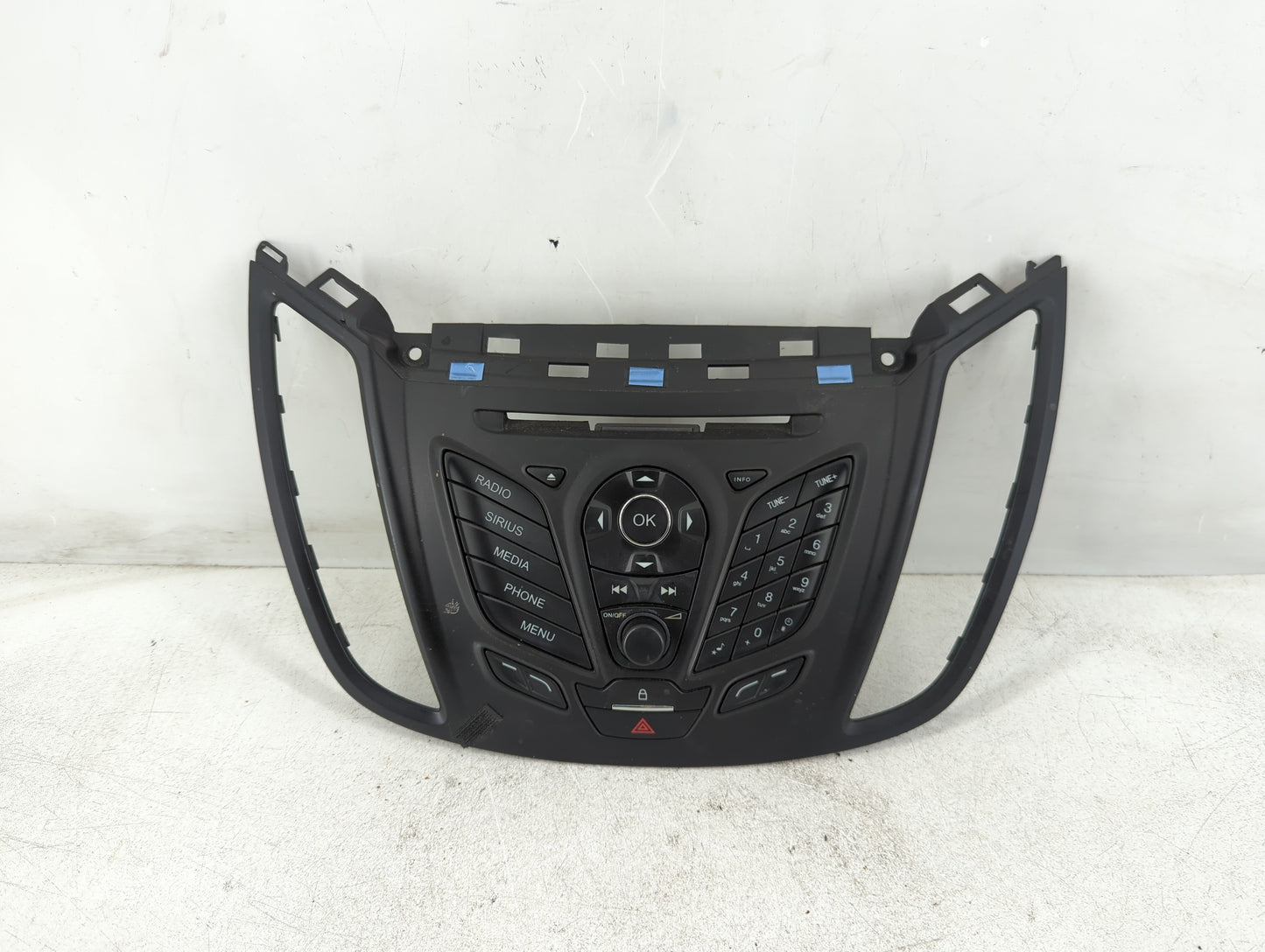 2015-2016 Ford Escape Radio AM FM Cd Player Receiver Replacement P/N:CJ54 18835 AE3 Fits Fits 2015 2016 OEM Used Auto Parts - Oemusedautoparts1.com