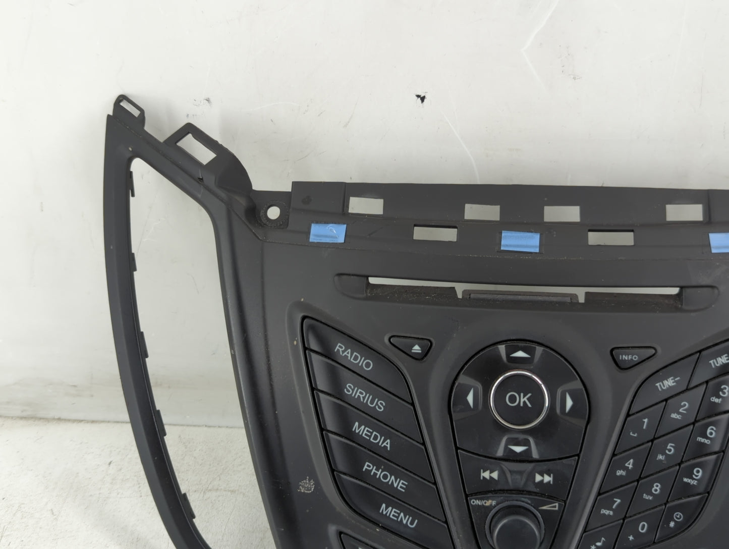 2015-2016 Ford Escape Radio AM FM Cd Player Receiver Replacement P/N:CJ54 18835 AE3 Fits Fits 2015 2016 OEM Used Auto Parts - Oemusedautoparts1.com