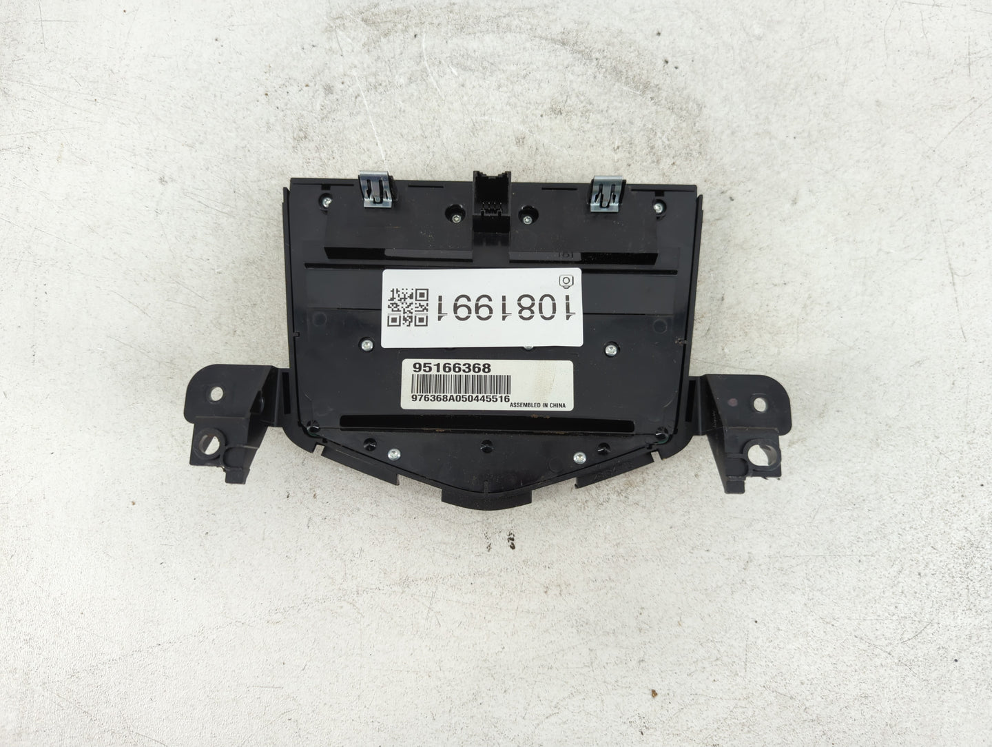 2013-2016 Chevrolet Cruze Radio AM FM Cd Player Receiver Replacement P/N:95166368 Fits Fits 2013 2014 2015 2016 OEM Used Auto Parts - Oemusedautoparts1.com
