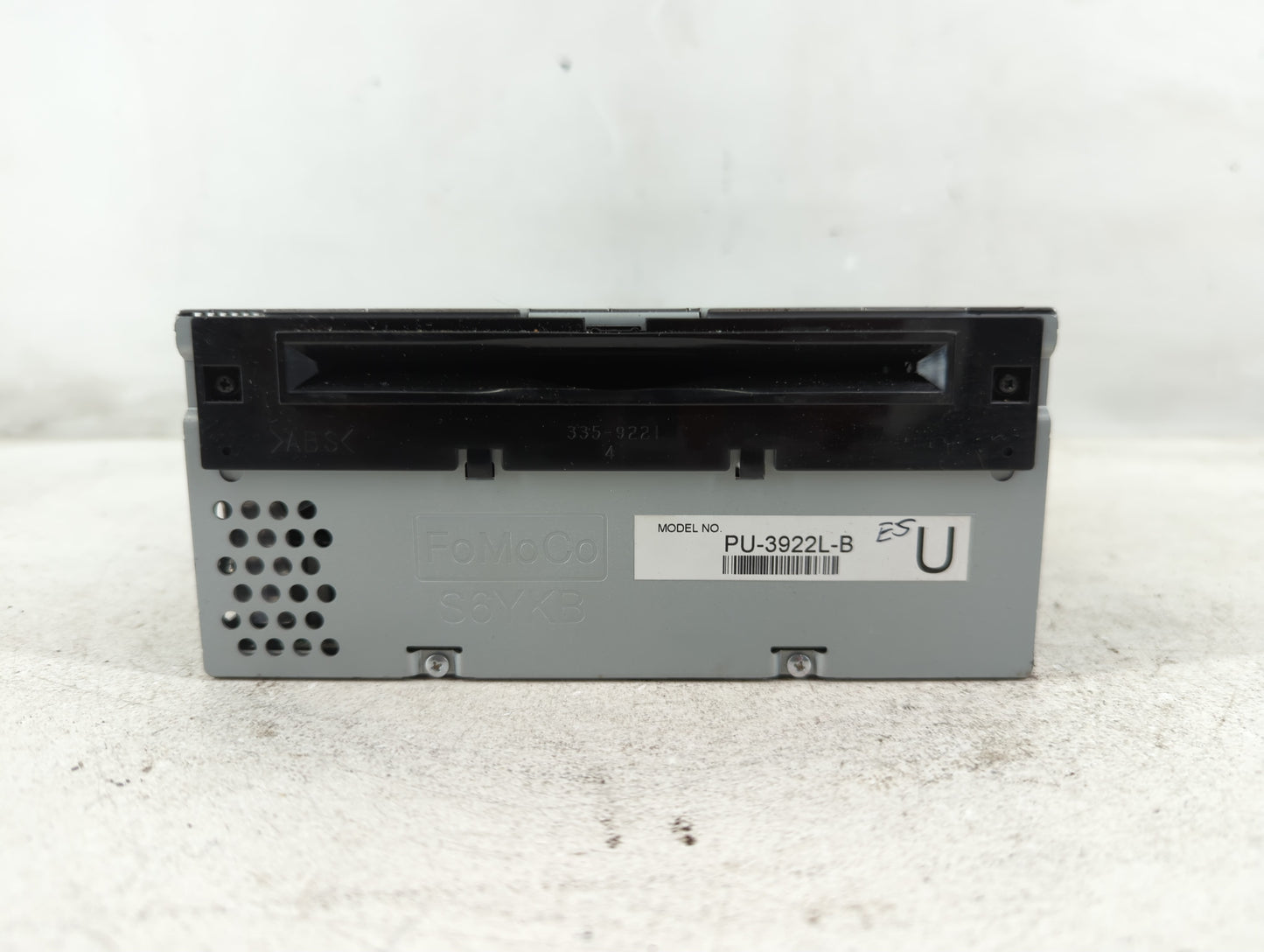 2016-2017 Ford Explorer Radio AM FM Cd Player Receiver Replacement P/N:GB5T-19C107-BG Fits Fits 2016 2017 OEM Used Auto Parts - Oemusedautoparts1.com