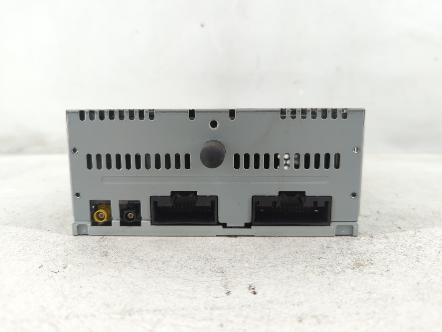 2016-2017 Ford Explorer Radio AM FM Cd Player Receiver Replacement P/N:GB5T-19C107-BG Fits Fits 2016 2017 OEM Used Auto Parts - Oemusedautoparts1.com