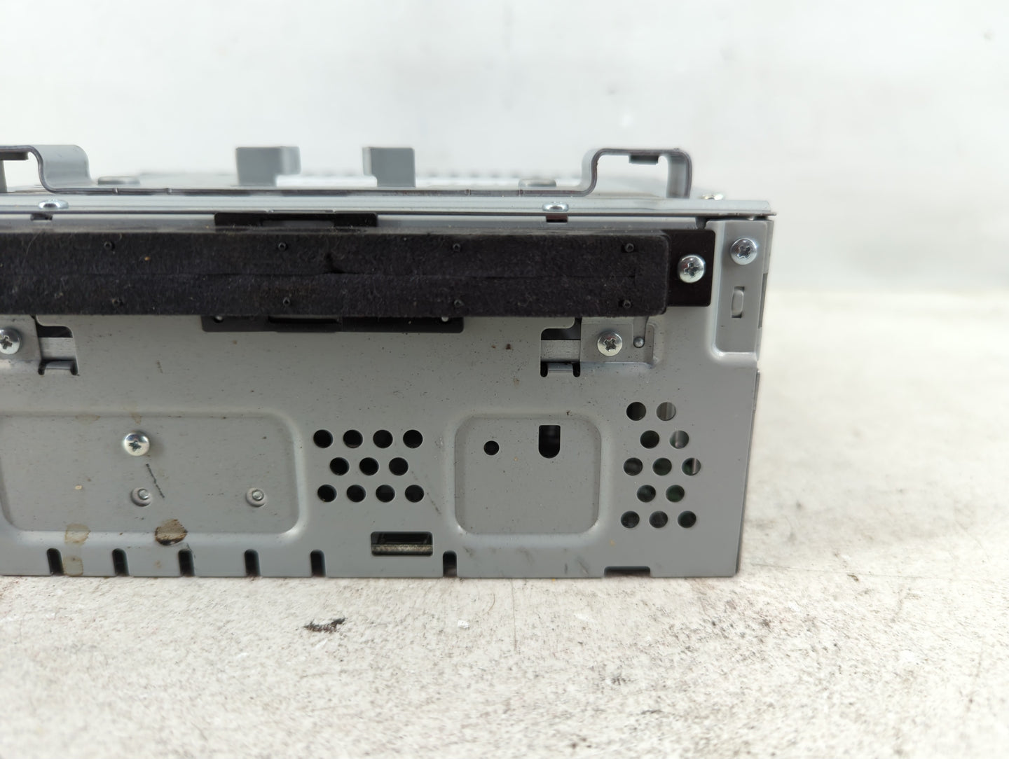 2016 Ford Escape Radio AM FM Cd Player Receiver Replacement Fits Fits 1994 1995 1996 1997 1998 OEM Used Auto Parts - Oemusedautoparts1.com