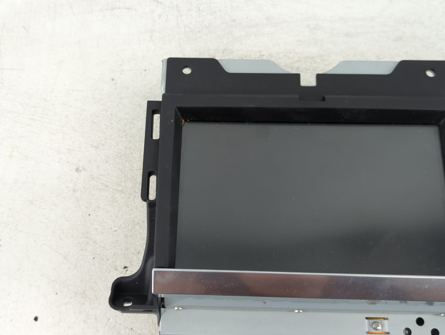 2010-2011 Land Rover Range Rover Sport Information Display Screen - Oemusedautoparts1.com