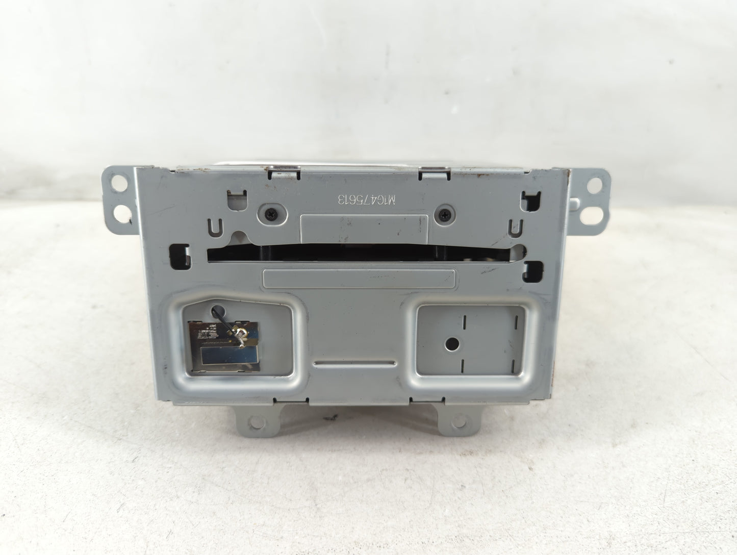 2015-2016 Chevrolet Cruze Radio AM FM Cd Player Receiver Replacement P/N:23495273 Fits Fits 2014 2015 2016 2017 OEM Used Auto Parts - Oemusedautoparts1.com