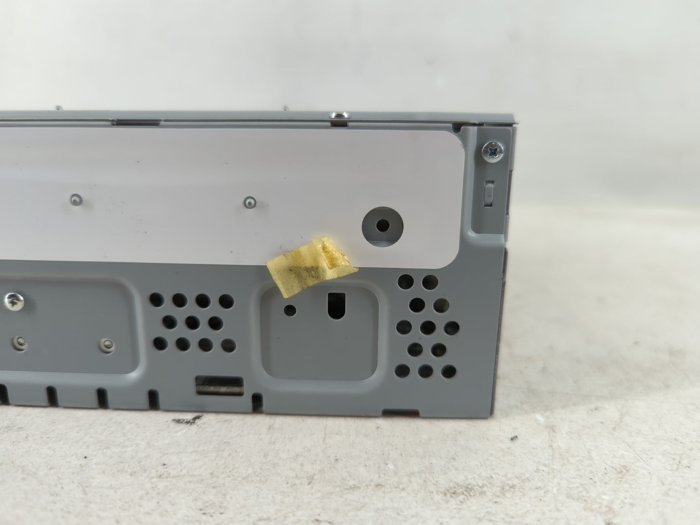 2019 Ford Escape Radio AM FM Cd Player Receiver Replacement P/N:GJ5T-19C107-KA Fits OEM Used Auto Parts - Oemusedautoparts1.com
