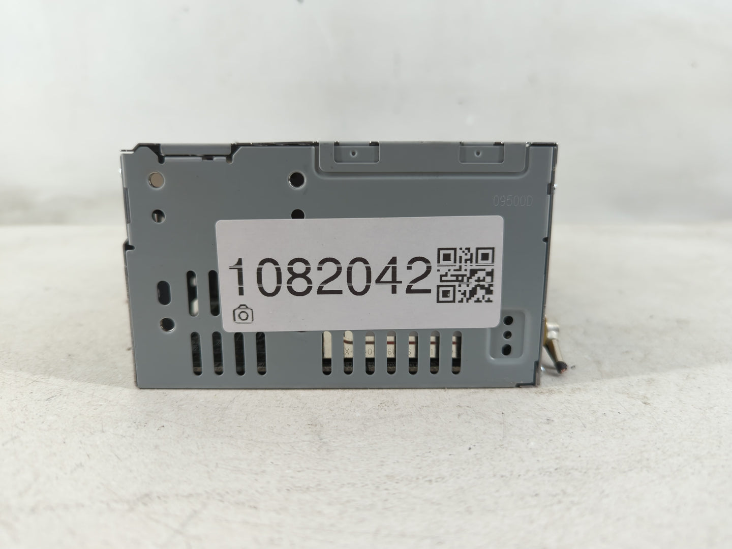 2019 Ford Escape Radio AM FM Cd Player Receiver Replacement P/N:GJ5T-19C107-KA Fits OEM Used Auto Parts - Oemusedautoparts1.com