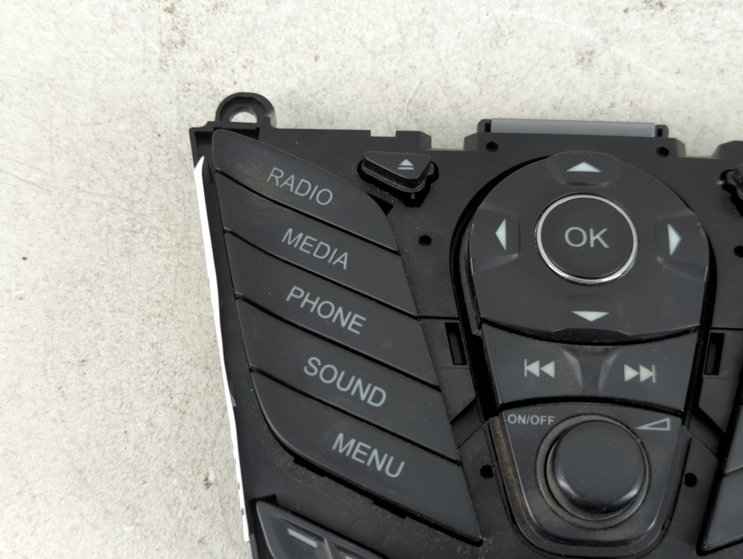 2013 Ford Escape Radio AM FM Cd Player Receiver Replacement P/N:DJ5T 18K811 BA Fits OEM Used Auto Parts - Oemusedautoparts1.com