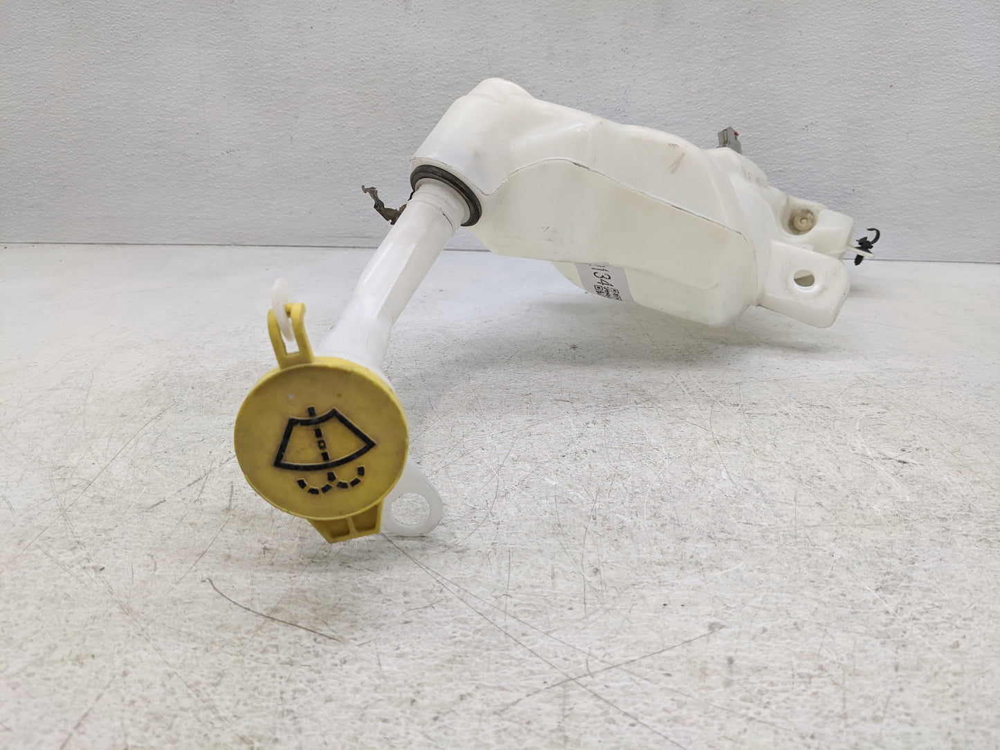 2017-2021 Chrysler Pacifica Windshield Washer Fluid Reservoir Bottle Oem