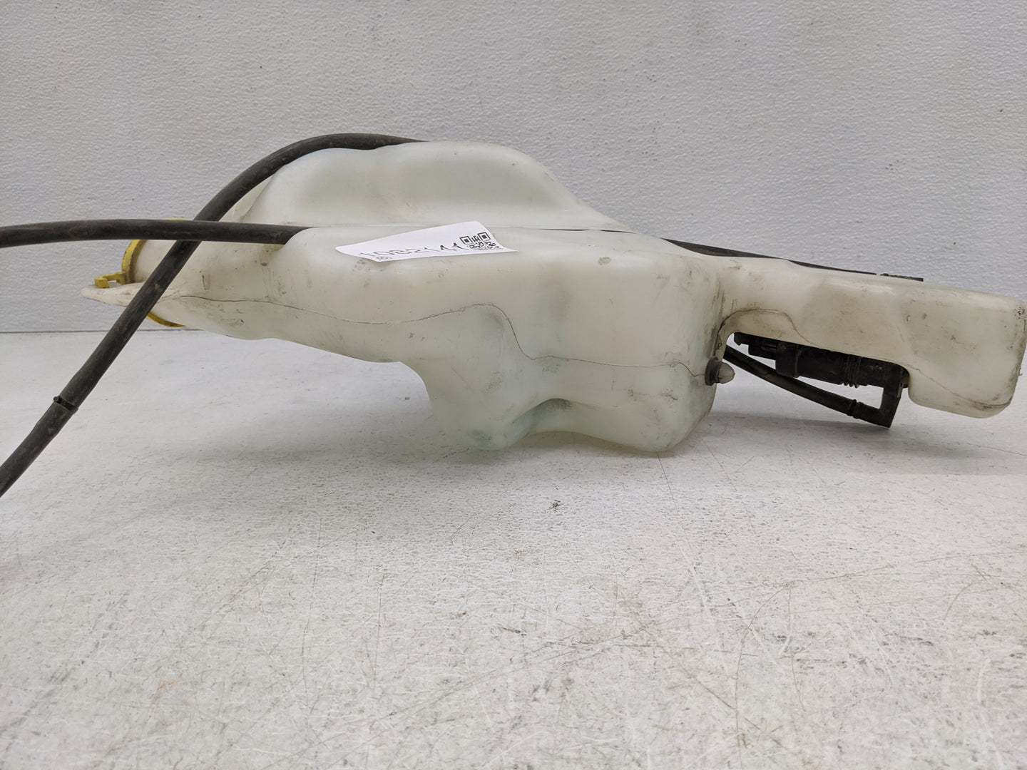 2007-2017 Jeep Patriot Windshield Washer Fluid Reservoir Bottle Oem - Oemusedautoparts1.com