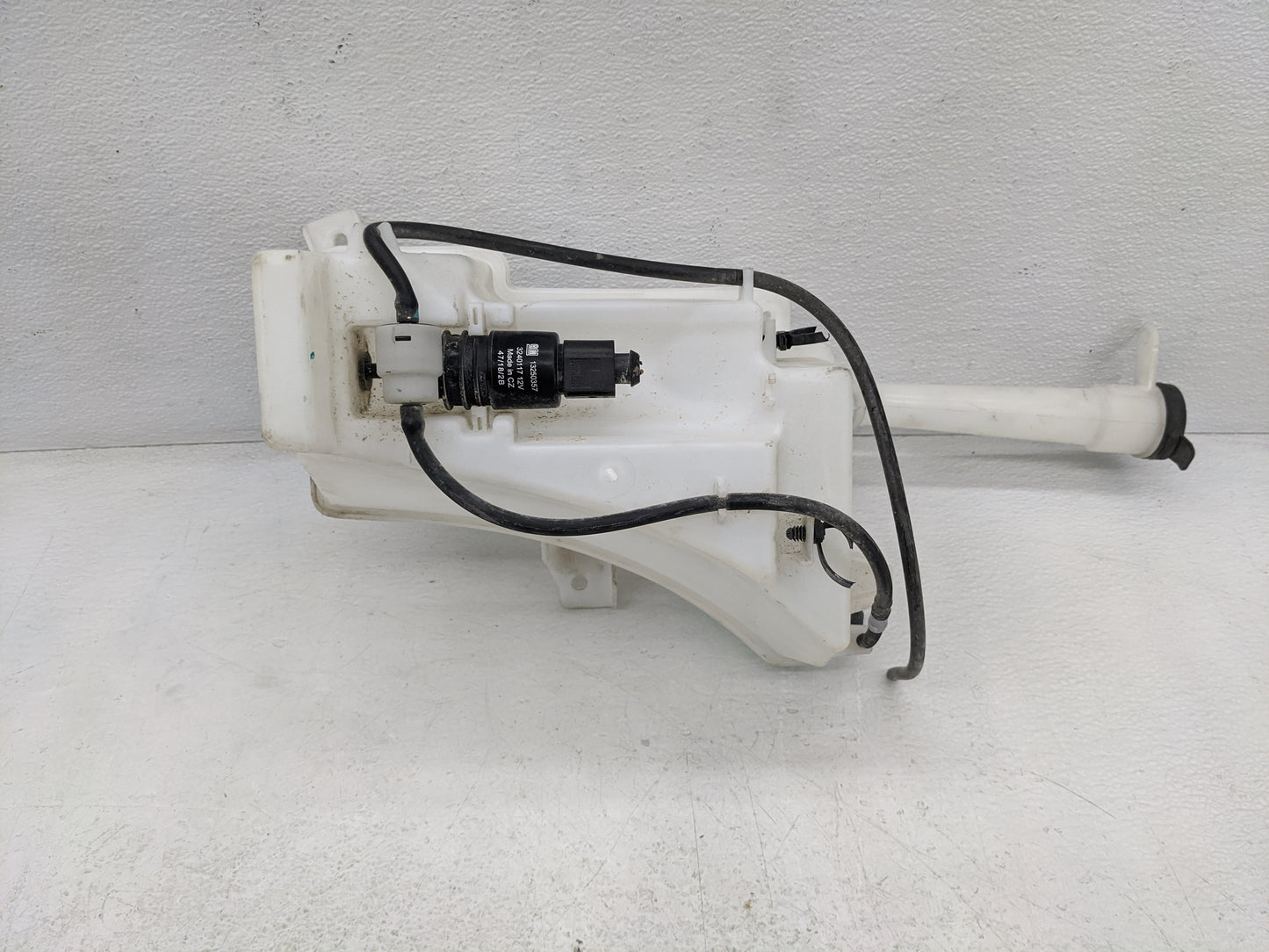 2015-2021 Buick Encore Windshield Washer Fluid Reservoir Bottle Oem