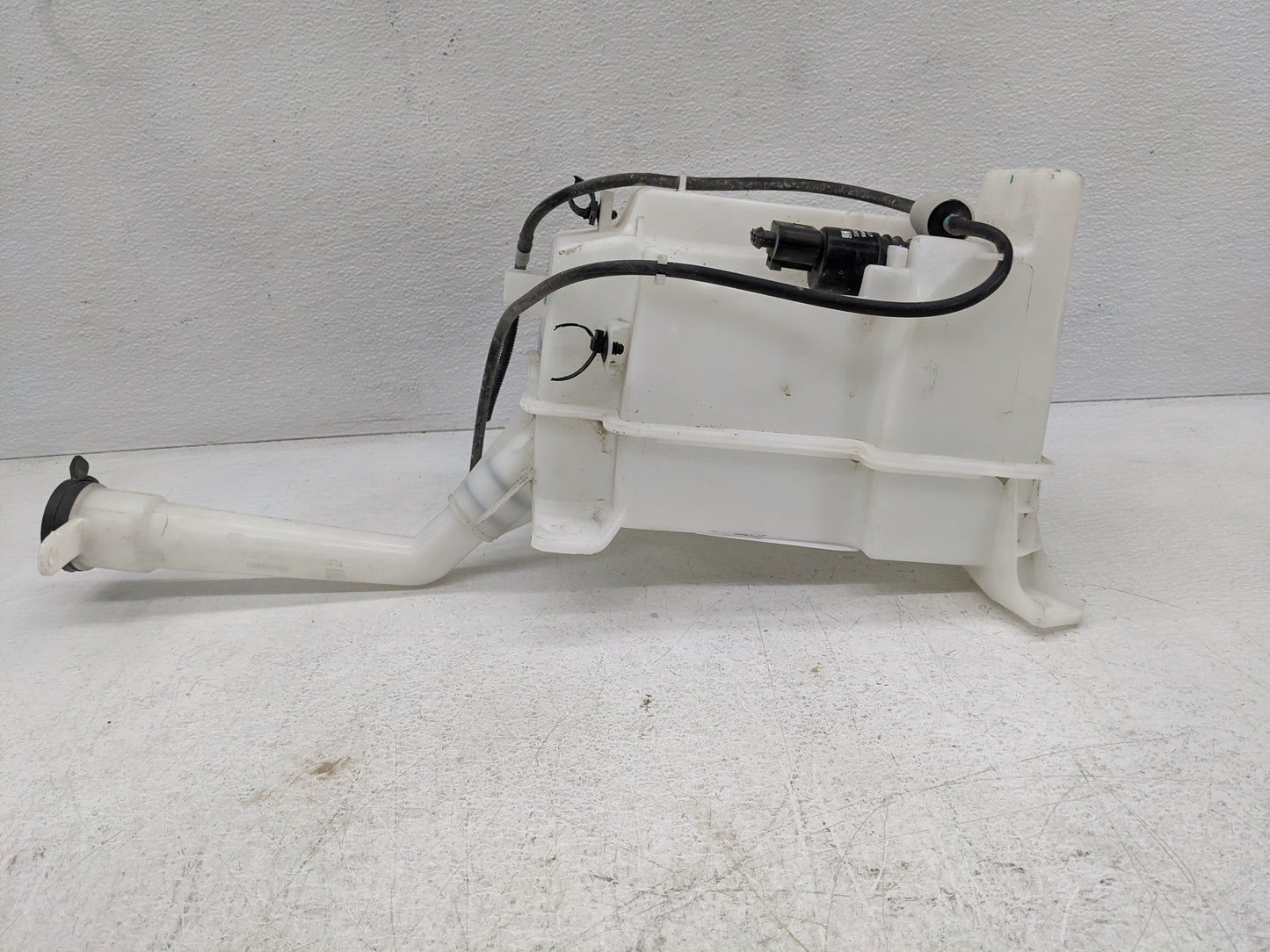 2015-2021 Buick Encore Windshield Washer Fluid Reservoir Bottle Oem