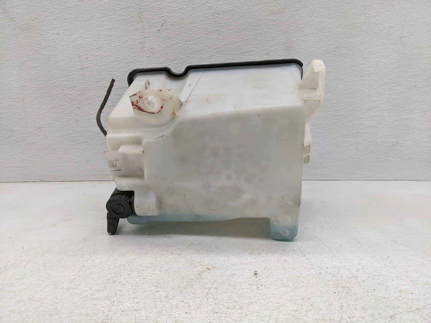 2007-2008 Ford F-150 Windshield Washer Fluid Reservoir Bottle Oem - Oemusedautoparts1.com