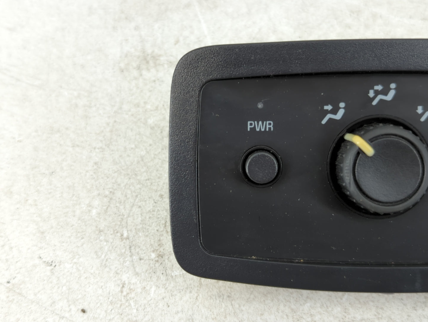 2002-2009 Chevrolet Trailblazer Climate Control Module Temperature AC/Heater Replacement P/N:15095235 Fits OEM Used Auto Parts