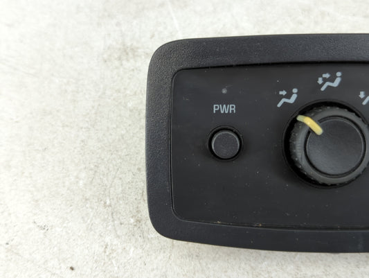 2002-2009 Chevrolet Trailblazer Climate Control Module Temperature AC/Heater Replacement P/N:15095235 Fits OEM Used Auto Parts