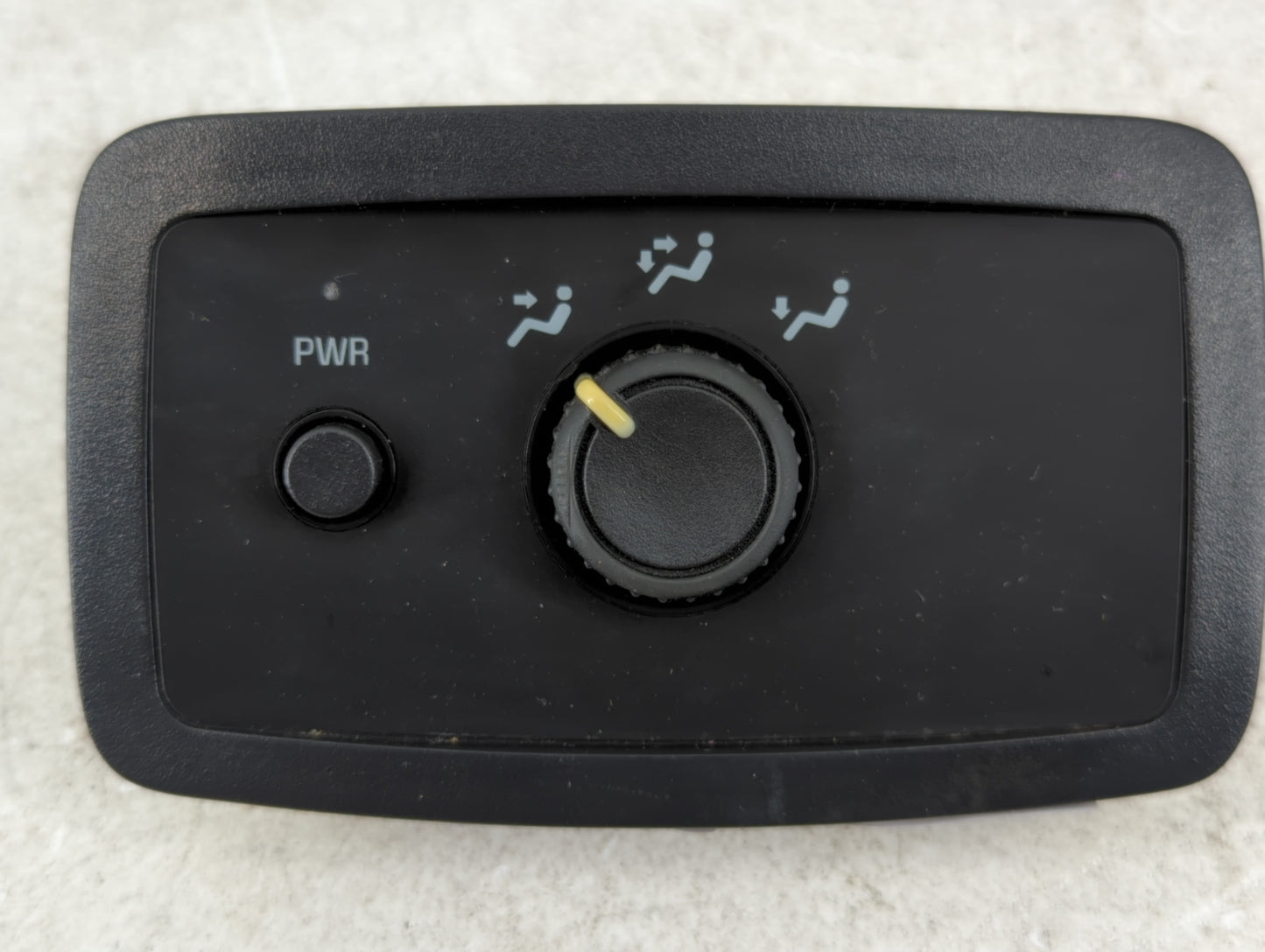 2002-2009 Chevrolet Trailblazer Climate Control Module Temperature AC/Heater Replacement P/N:15095235 Fits OEM Used Auto Parts