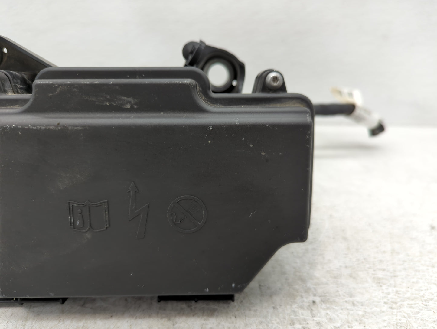 2019 Mercedes-Benz E450 Fusebox Fuse Box Panel Relay Module P/N:A205 998 13 Fits OEM Used Auto Parts - Oemusedautoparts1.com