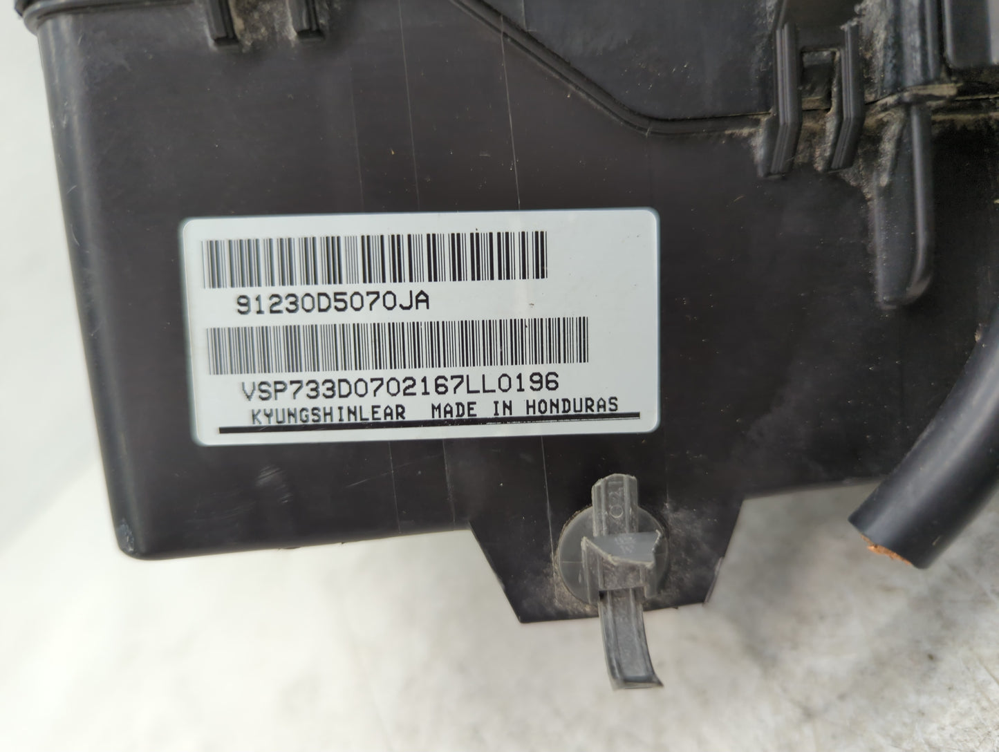 2016-2019 Kia Optima Fusebox Fuse Box Panel Relay Module P/N:91230D5070JA Fits Fits 2016 2017 2018 2019 OEM Used Auto Parts - Oemusedautoparts1.com