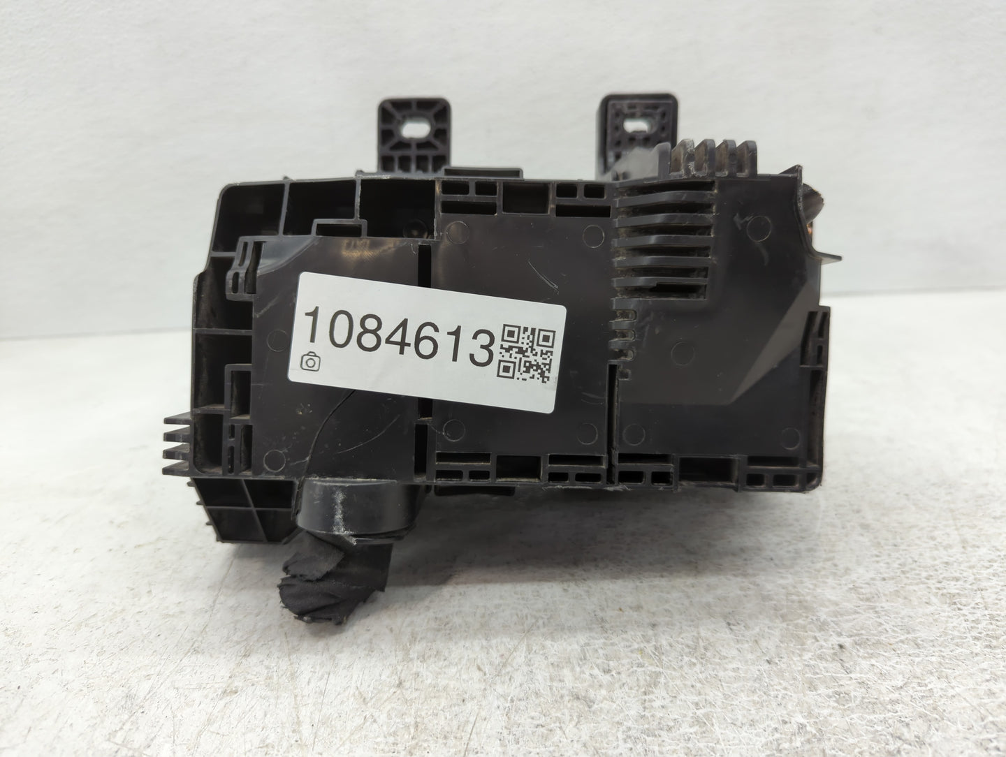 2006-2010 Hyundai Sonata Fusebox Fuse Box Panel Relay Module P/N:91950-3K540 Fits Fits 2006 2007 2008 2009 2010 OEM Used Auto Parts - Oemusedautoparts1.com