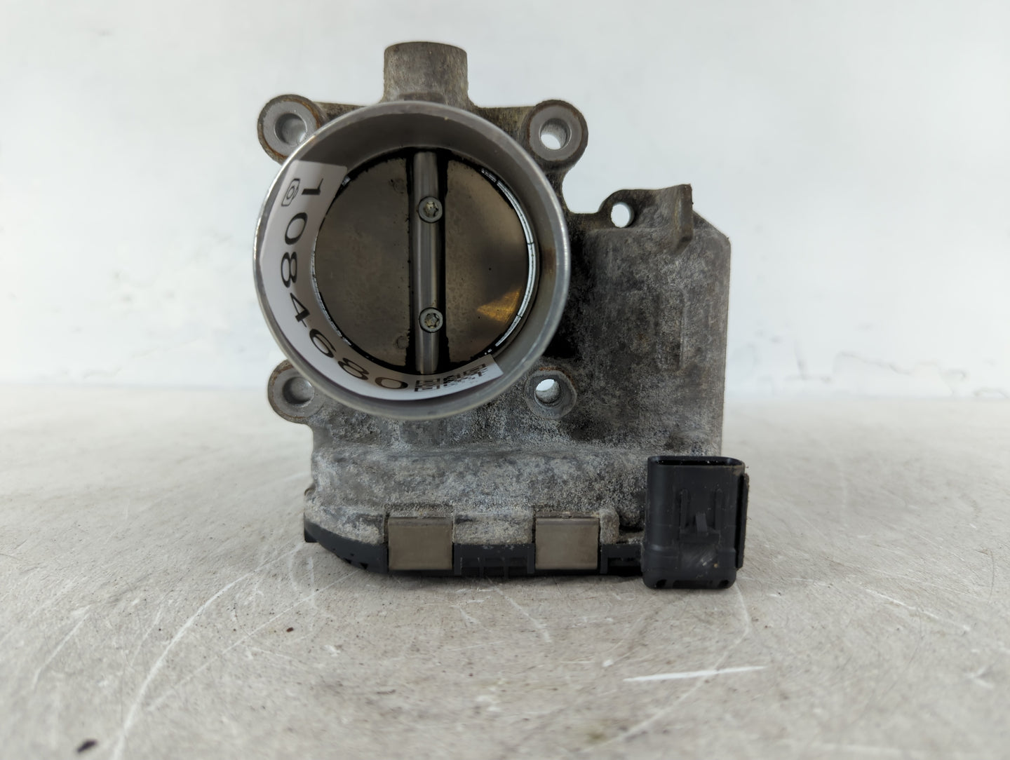 2013-2016 Ford Escape Throttle Body P/N:DS7E-9F991-BB Fits Fits 2013 2014 2015 2016 2017 2018 2019 OEM Used Auto Parts - Oemusedautoparts1.com