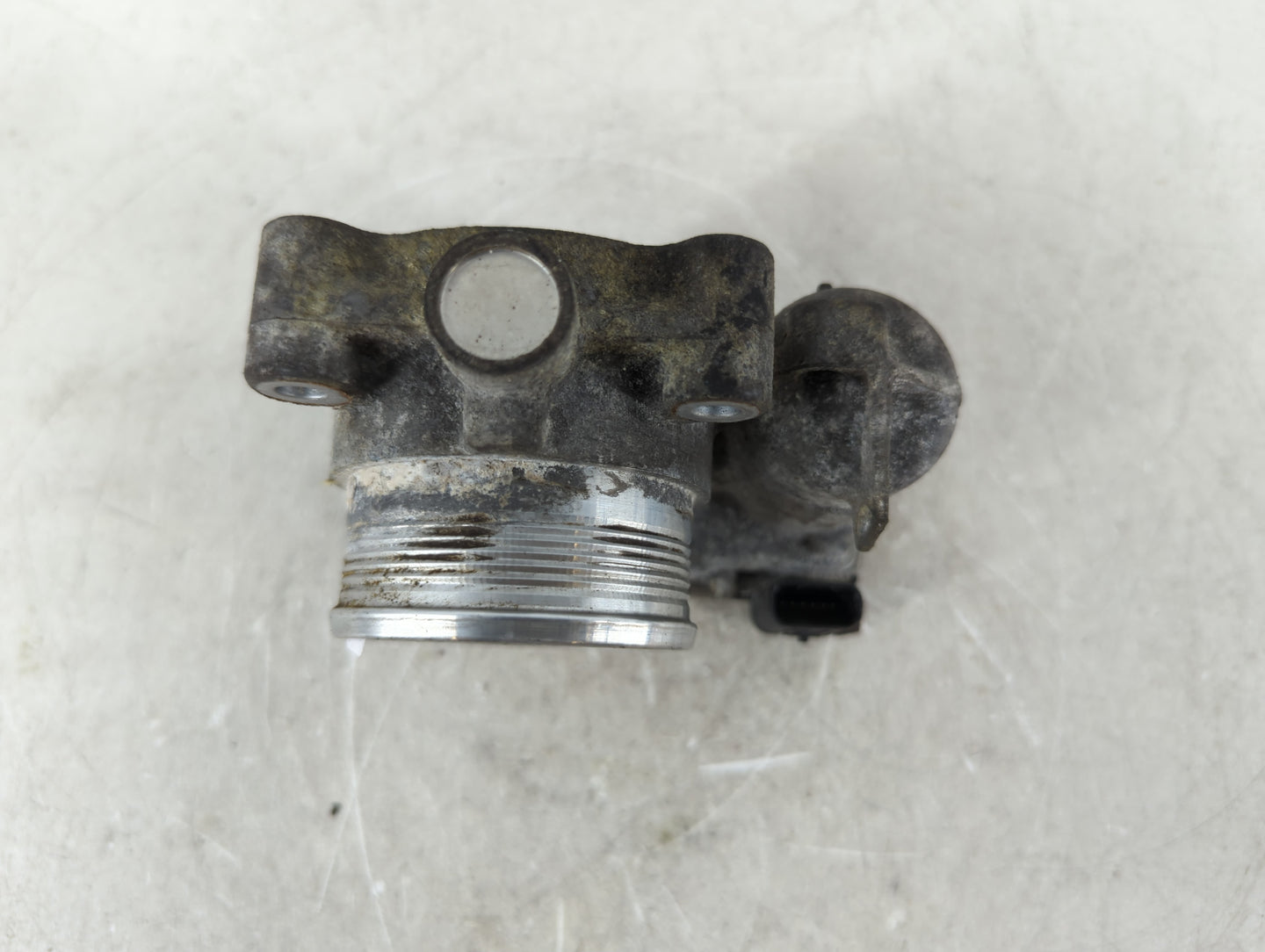2013-2016 Ford Escape Throttle Body P/N:DS7E-9F991-BB Fits Fits 2013 2014 2015 2016 2017 2018 2019 OEM Used Auto Parts - Oemusedautoparts1.com
