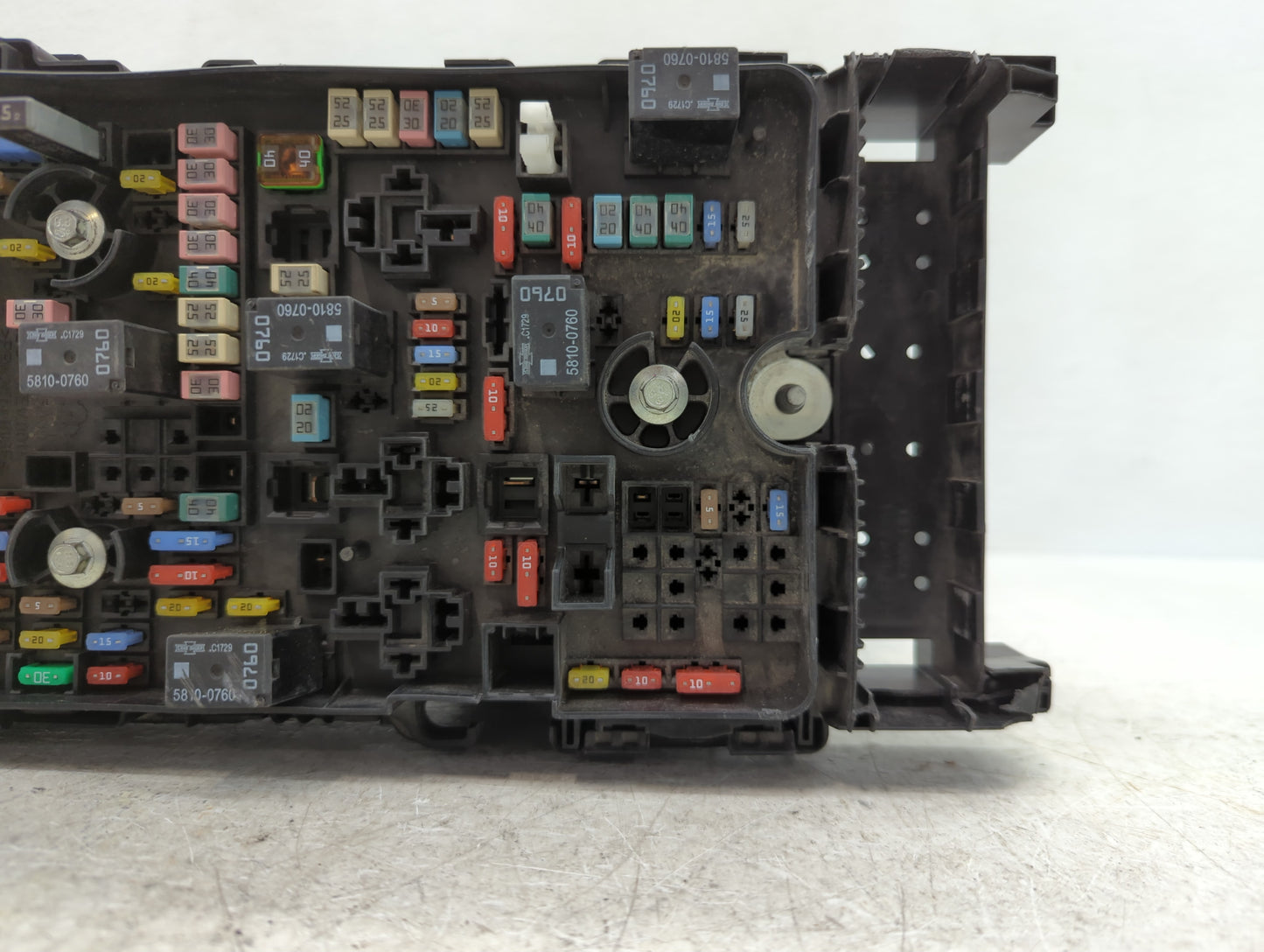 2018 Chrysler Pacifica Fusebox Fuse Box Panel Relay Module P/N:6351-3560 Fits OEM Used Auto Parts