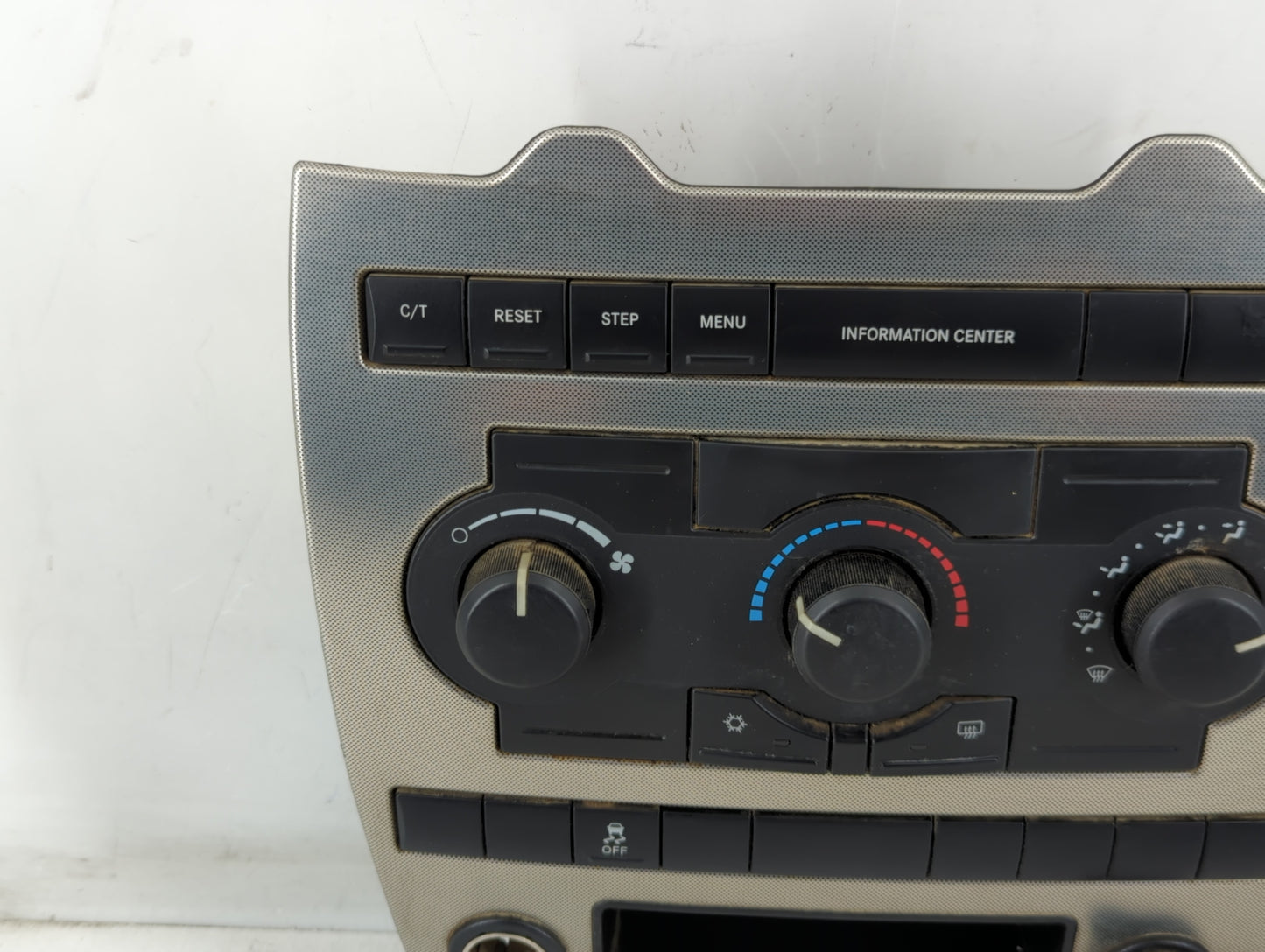 2005-2007 Jeep Grand Cherokee Climate Control Module Temperature AC/Heater Replacement P/N:P055111009AG Fits Fits 2005 2006 2007 OEM Used Auto Parts