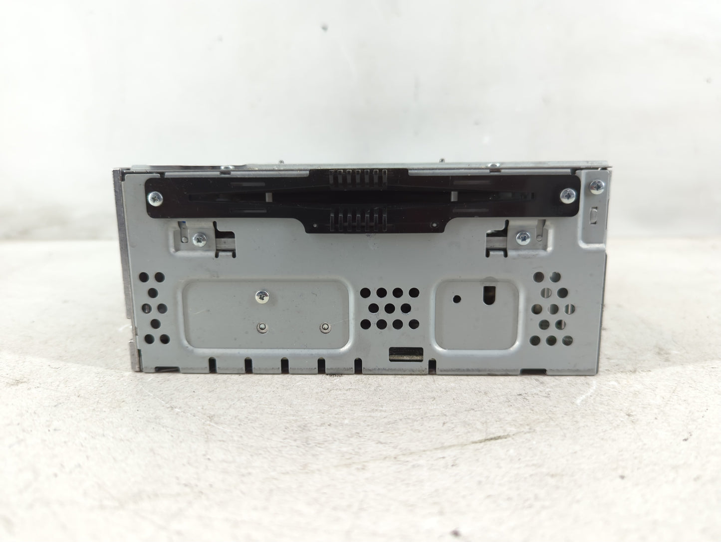 2015-2016 Ford Fusion Radio AM FM Cd Player Receiver Replacement Fits Fits 2015 2016 OEM Used Auto Parts - Oemusedautoparts1.com