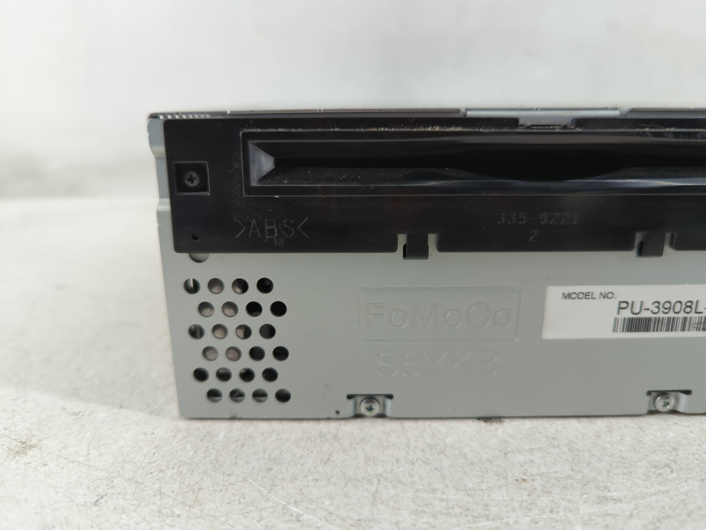 2014-2015 Lincoln Mkx Radio AM FM Cd Player Receiver Replacement P/N:ET4T 19C107 NA Fits Fits 2014 2015 OEM Used Auto Parts - Oemusedautoparts1.com