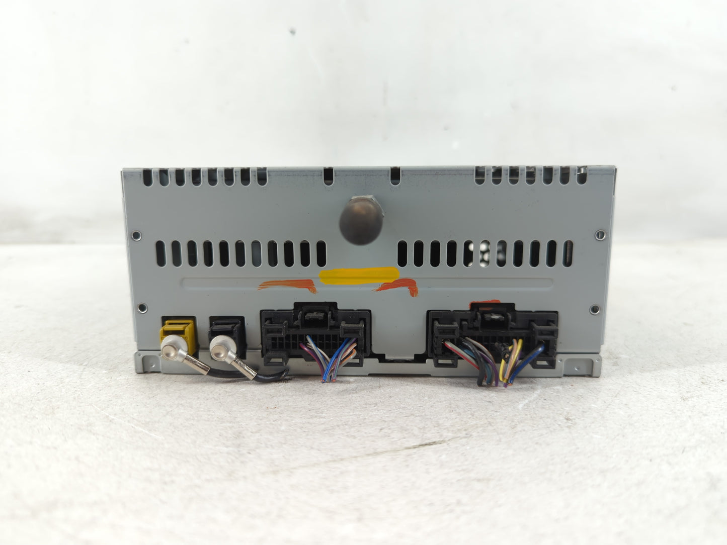 2014-2015 Lincoln Mkx Radio AM FM Cd Player Receiver Replacement P/N:ET4T 19C107 NA Fits Fits 2014 2015 OEM Used Auto Parts - Oemusedautoparts1.com