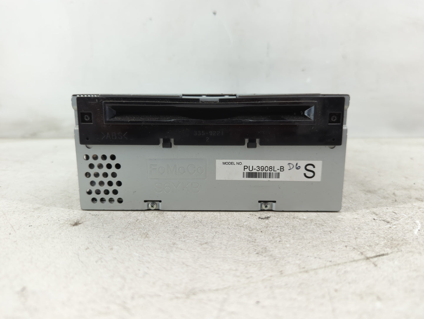 2014 Ford Edge Radio AM FM Cd Player Receiver Replacement P/N:ET4T 19C107-NA Fits Fits 2015 OEM Used Auto Parts - Oemusedautoparts1.com