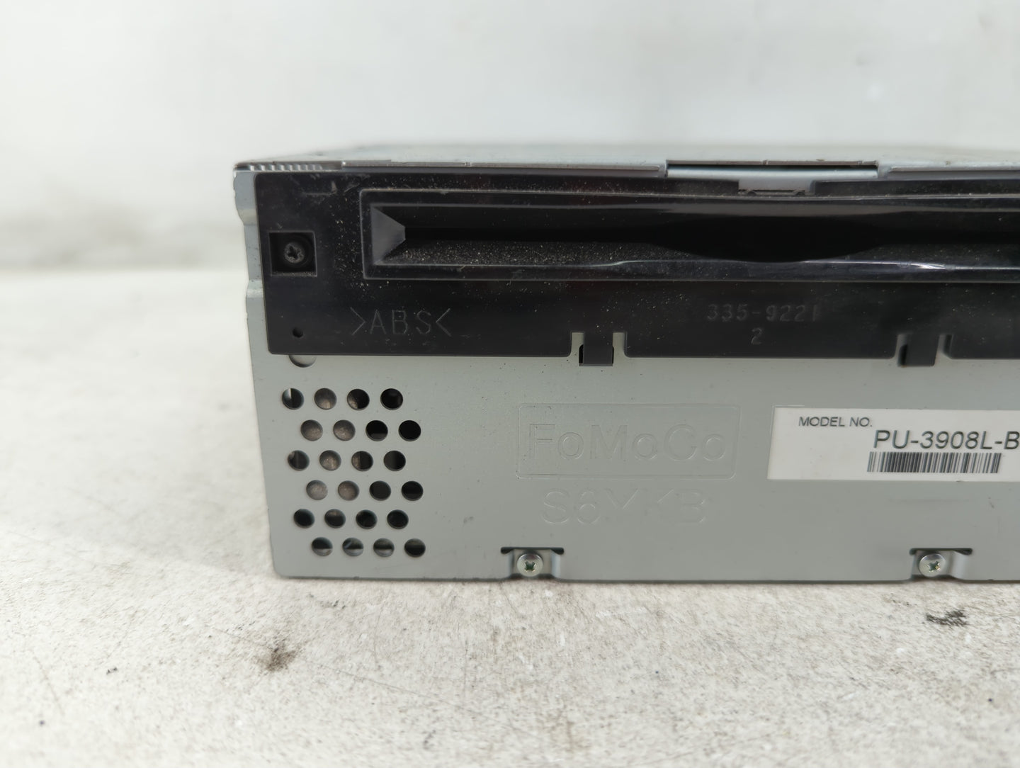 2014 Ford Edge Radio AM FM Cd Player Receiver Replacement P/N:ET4T 19C107-NA Fits Fits 2015 OEM Used Auto Parts - Oemusedautoparts1.com