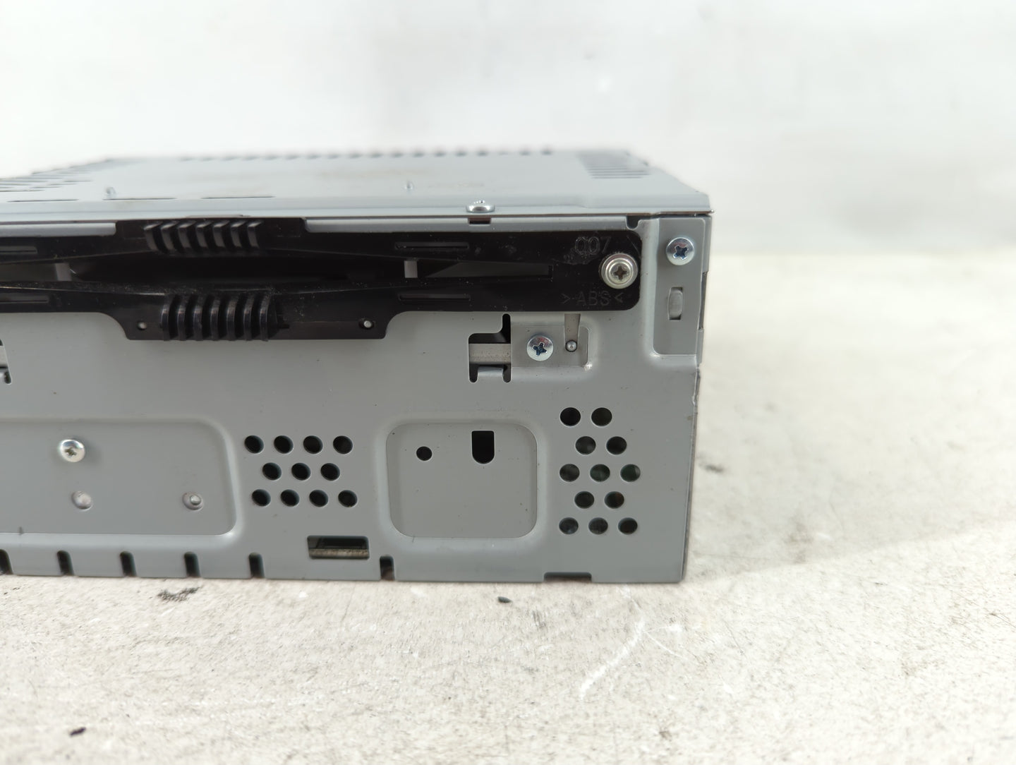 2019 Ford Escape Radio AM FM Cd Player Receiver Replacement Fits OEM Used Auto Parts - Oemusedautoparts1.com
