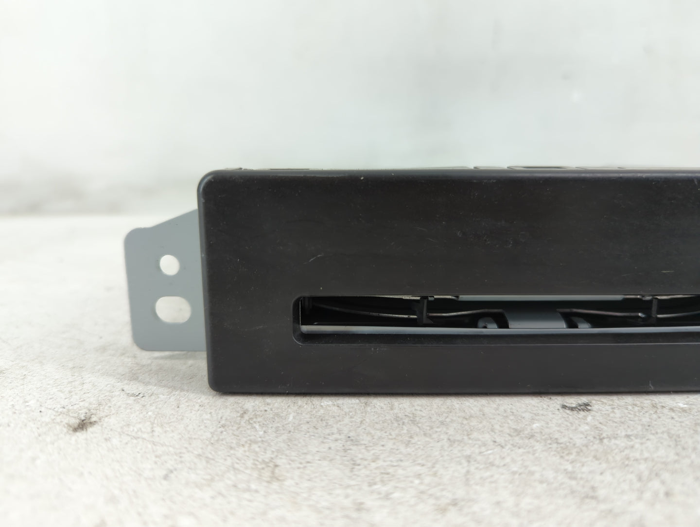 2014 Chevrolet Silverado 1500 Radio AM FM Cd Player Receiver Replacement P/N:13590747 Fits Fits 2013 2015 OEM Used Auto Parts - Oemusedautoparts1.com