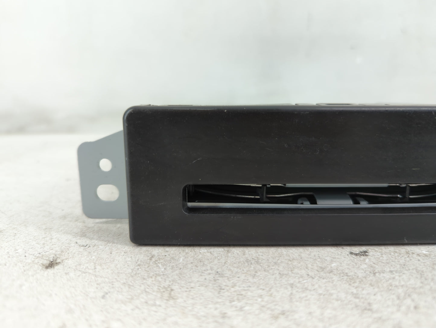 2014 Chevrolet Silverado 1500 Radio AM FM Cd Player Receiver Replacement P/N:13590747 Fits Fits 2013 2015 OEM Used Auto Parts - Oemusedautoparts1.com
