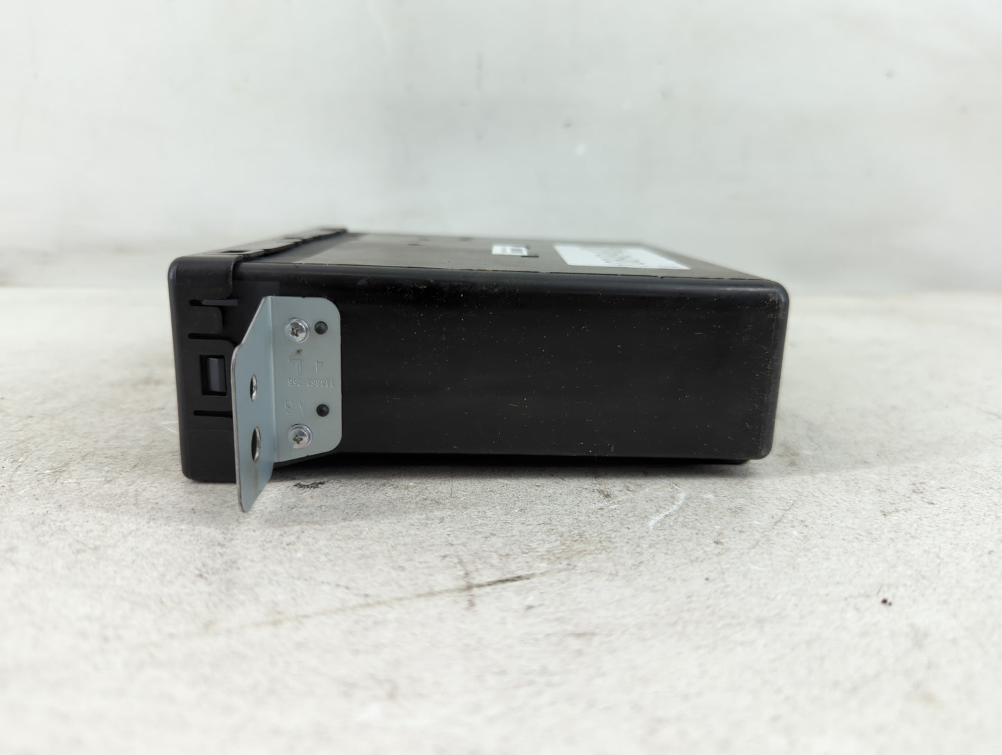 2014 Chevrolet Silverado 1500 Radio AM FM Cd Player Receiver Replacement P/N:13590747 Fits Fits 2013 2015 OEM Used Auto Parts - Oemusedautoparts1.com