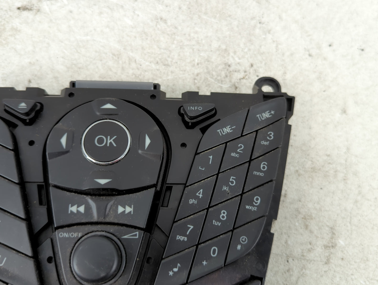 2013-2016 Ford Escape Radio AM FM Cd Player Receiver Replacement P/N:DJ5T 18K811 BA Fits Fits 2013 2014 2015 2016 OEM Used Auto Parts - Oemusedautoparts1.com