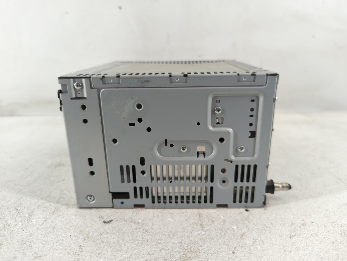 2010-2012 Ford Fusion Radio AM FM Cd Player Receiver Replacement P/N:BE5T-19C157-AB Fits Fits 2010 2011 2012 OEM Used Auto Parts - Oemusedautoparts1.com