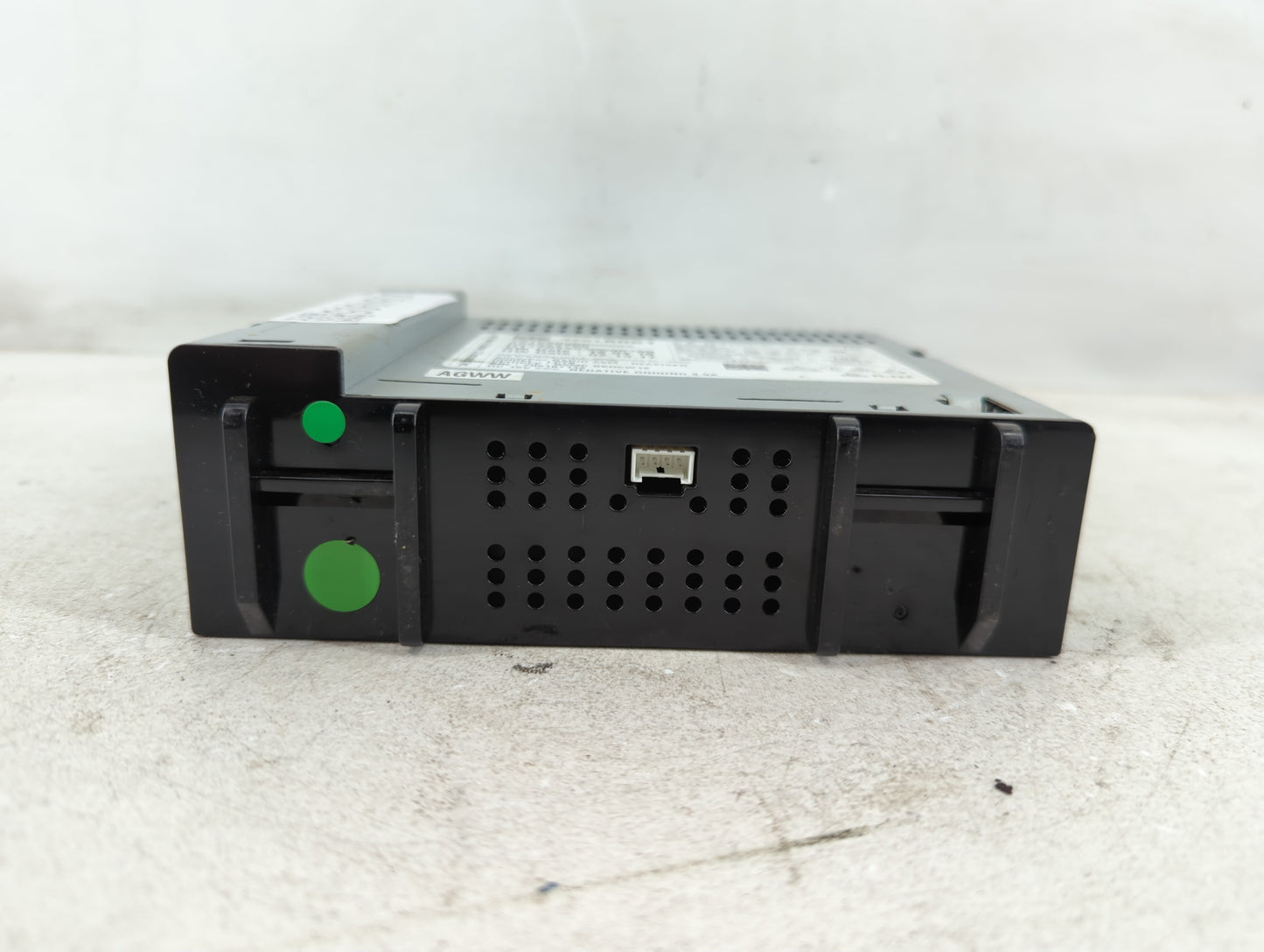 2017-2018 Chevrolet Spark Radio AM FM Cd Player Receiver Replacement P/N:42518061 Fits Fits 2017 2018 2019 OEM Used Auto Parts - Oemusedautoparts1.com