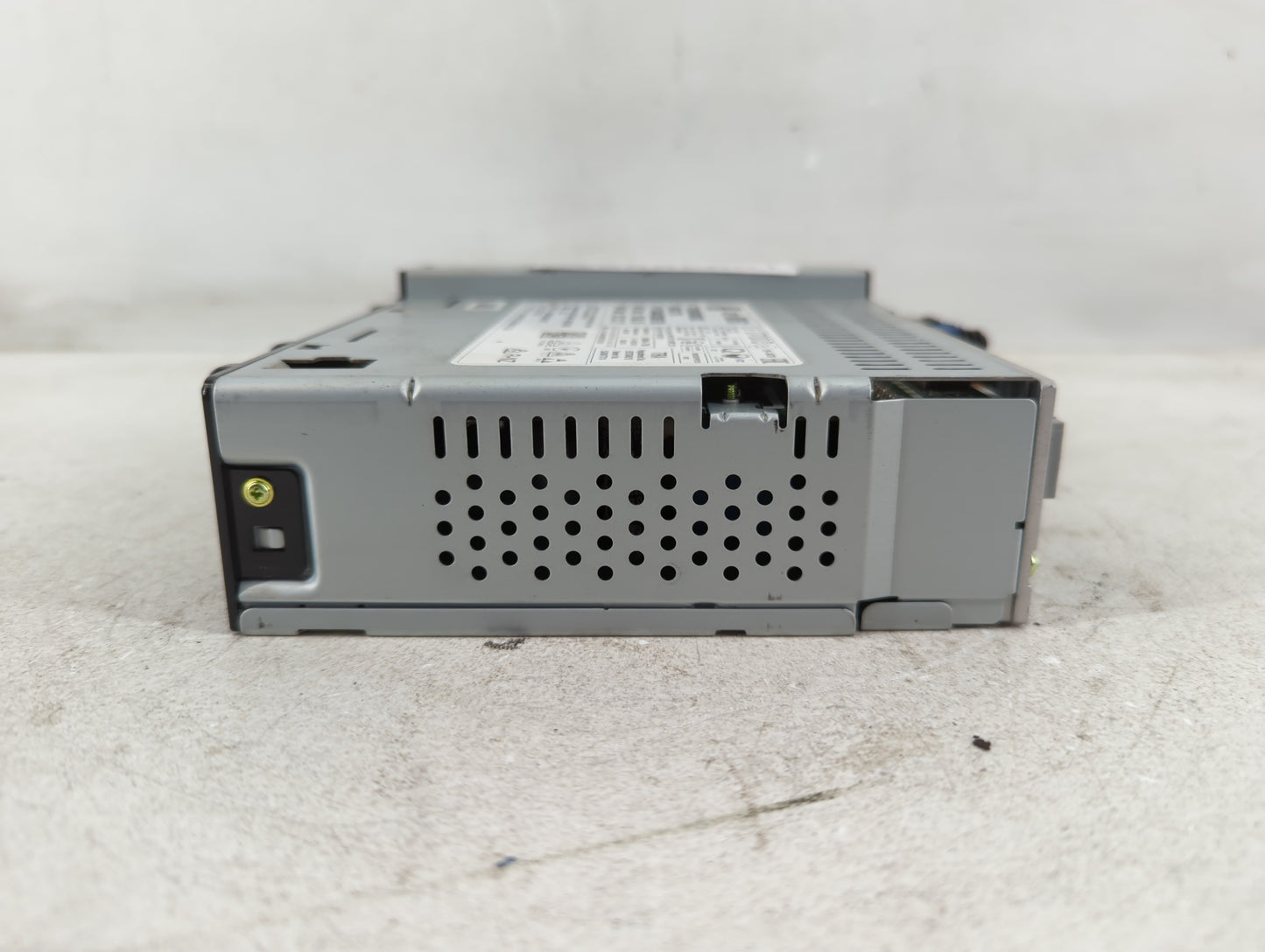 2017-2018 Chevrolet Spark Radio AM FM Cd Player Receiver Replacement P/N:42518061 Fits Fits 2017 2018 2019 OEM Used Auto Parts - Oemusedautoparts1.com