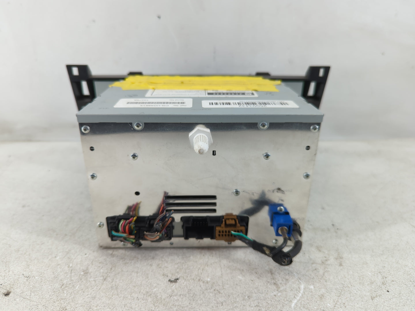 2009-2011 Cadillac Dts Radio AM FM Cd Player Receiver Replacement P/N:25993432 Fits Fits 2009 2010 2011 OEM Used Auto Parts - Oemusedautoparts1.com