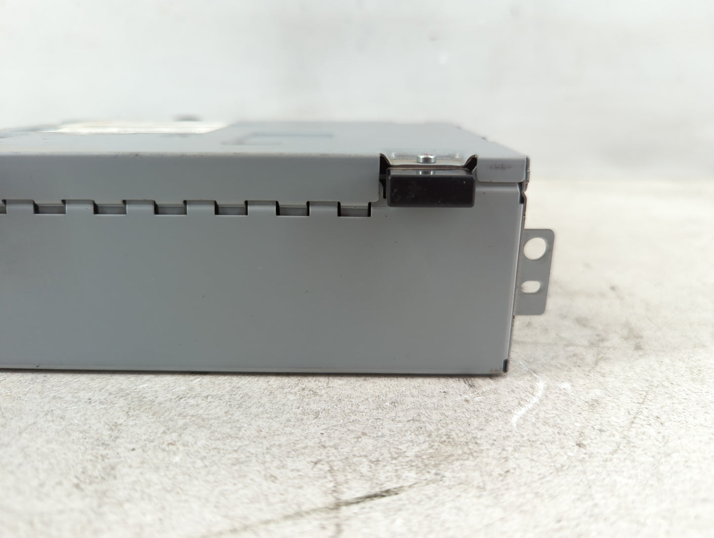 2017-2019 Land Rover Discovery Sport Radio AM FM Cd Player Receiver Replacement P/N:HX63-18K812-DG Fits Fits 2016 2017 2018 2019 OEM Used Auto Parts