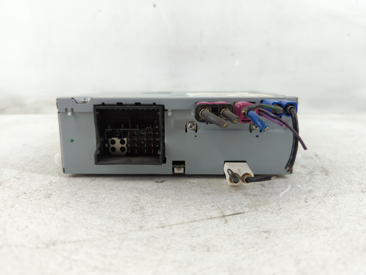 2017-2019 Land Rover Discovery Sport Radio AM FM Cd Player Receiver Replacement P/N:HX63-18K812-DG Fits Fits 2016 2017 2018 2019 OEM Used Auto Parts