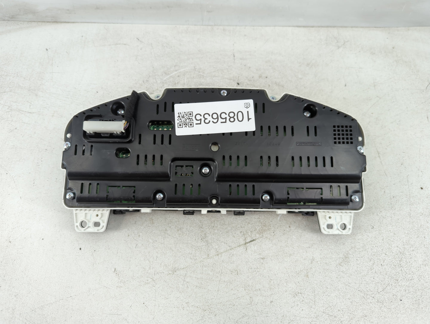 2014 Ford Taurus Instrument Cluster Speedometer Gauges P/N:EG1T-10849-AD Fits OEM Used Auto Parts - Oemusedautoparts1.com