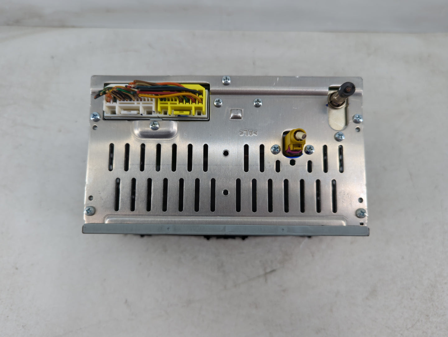 2014-2016 Kia Soul Radio AM FM Cd Player Receiver Replacement P/N:96170-B2090CA Fits Fits 2014 2015 2016 OEM Used Auto Parts - Oemusedautoparts1.com