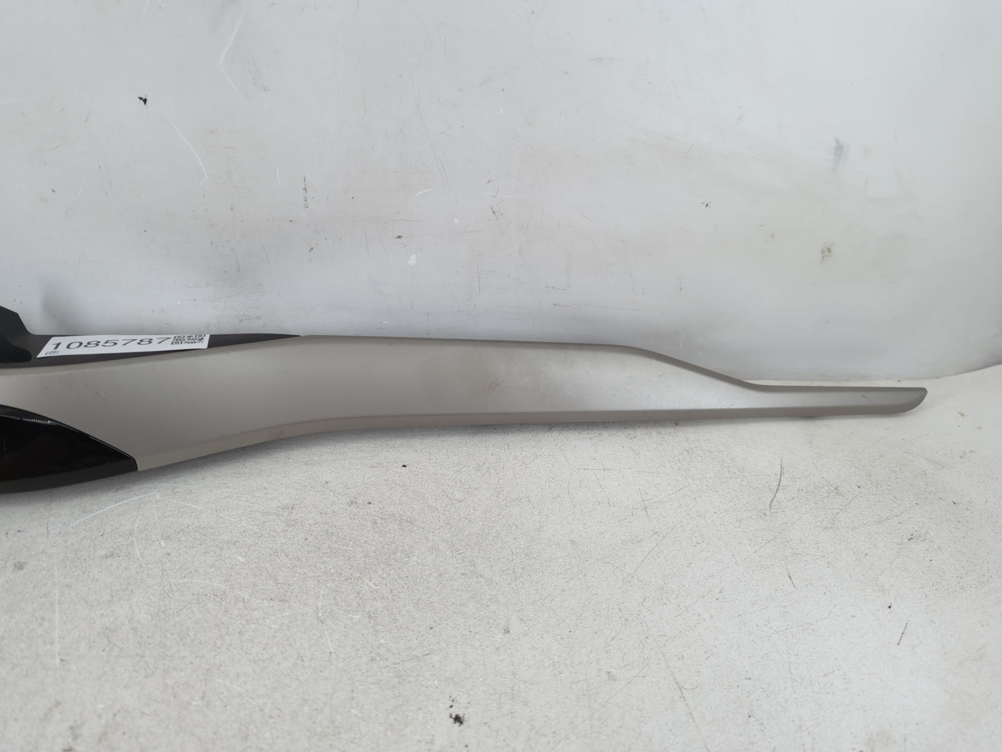 2021-2022 Ford Escape Radio AM FM Cd Player Receiver Replacement P/N:LJ6T-18K811-CB LJ6T-18K811-CA Fits Fits 2021 2022 OEM Used Auto Parts - Oemusedautoparts1.com
