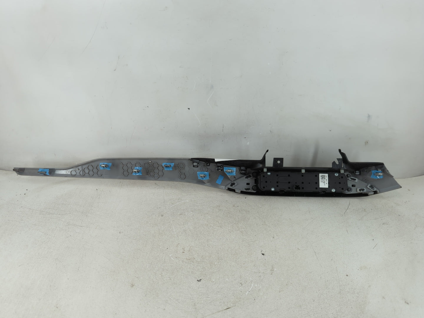 2021-2022 Ford Escape Radio AM FM Cd Player Receiver Replacement P/N:LJ6T-18K811-CB LJ6T-18K811-CA Fits Fits 2021 2022 OEM Used Auto Parts - Oemusedautoparts1.com