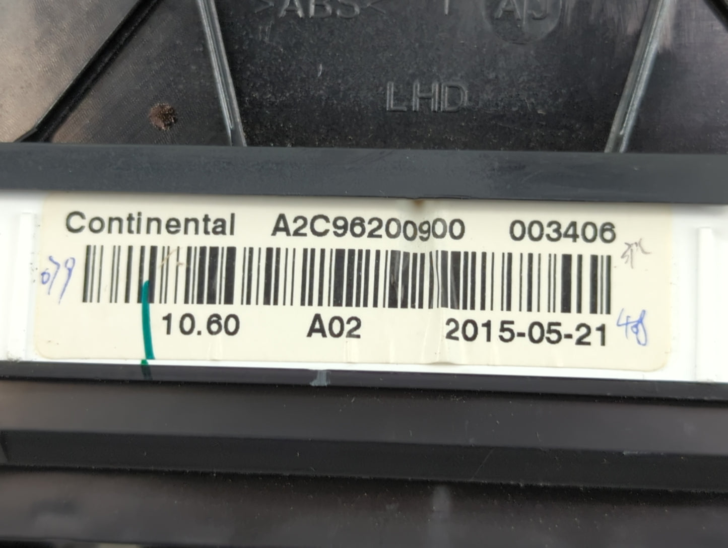 2002-2004 Ford Focus Instrument Cluster Speedometer Gauges P/N:A2C96200900 Fits Fits 2002 2003 2004 OEM Used Auto Parts - Oemusedautoparts1.com